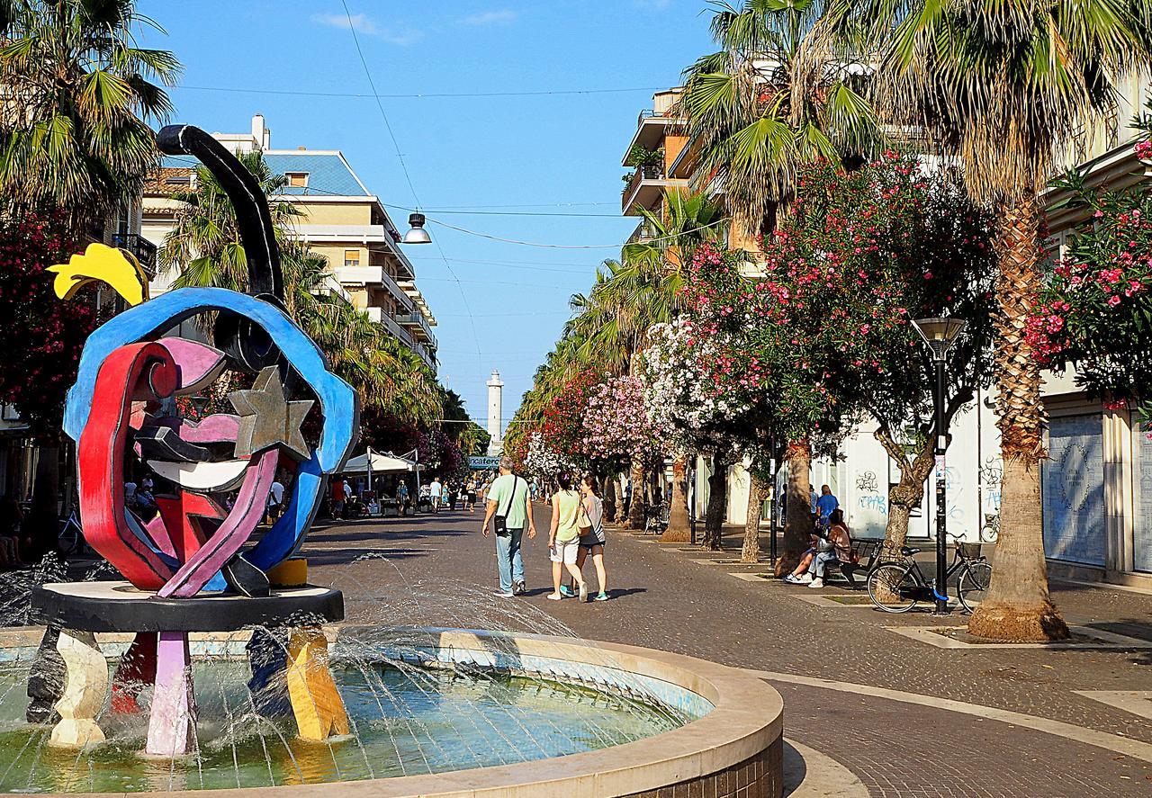 B&B Incanto Sotto Il Mare ซัน เบเนเดตโต เดล ตรอนโต ภายนอก รูปภาพ