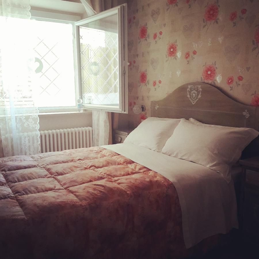 B&B Incanto Sotto Il Mare ซัน เบเนเดตโต เดล ตรอนโต ภายนอก รูปภาพ
